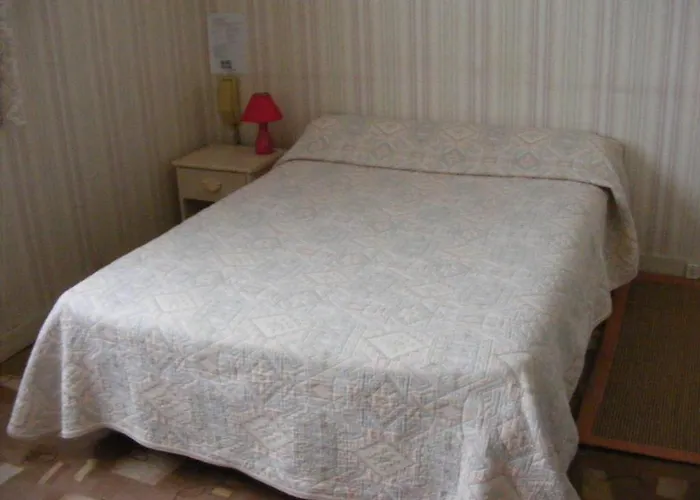 Du Commerce 2* Challans